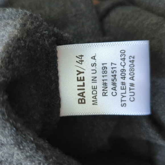 Bailey 44 "Shrine of Terror" Sweatshirt with Embellished Choker S - Picture 14 of 16